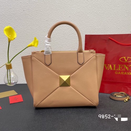valentino_11_handbag_113_hl_20220602_a_3_1 fashion designer replica luxury AA quality handbag
