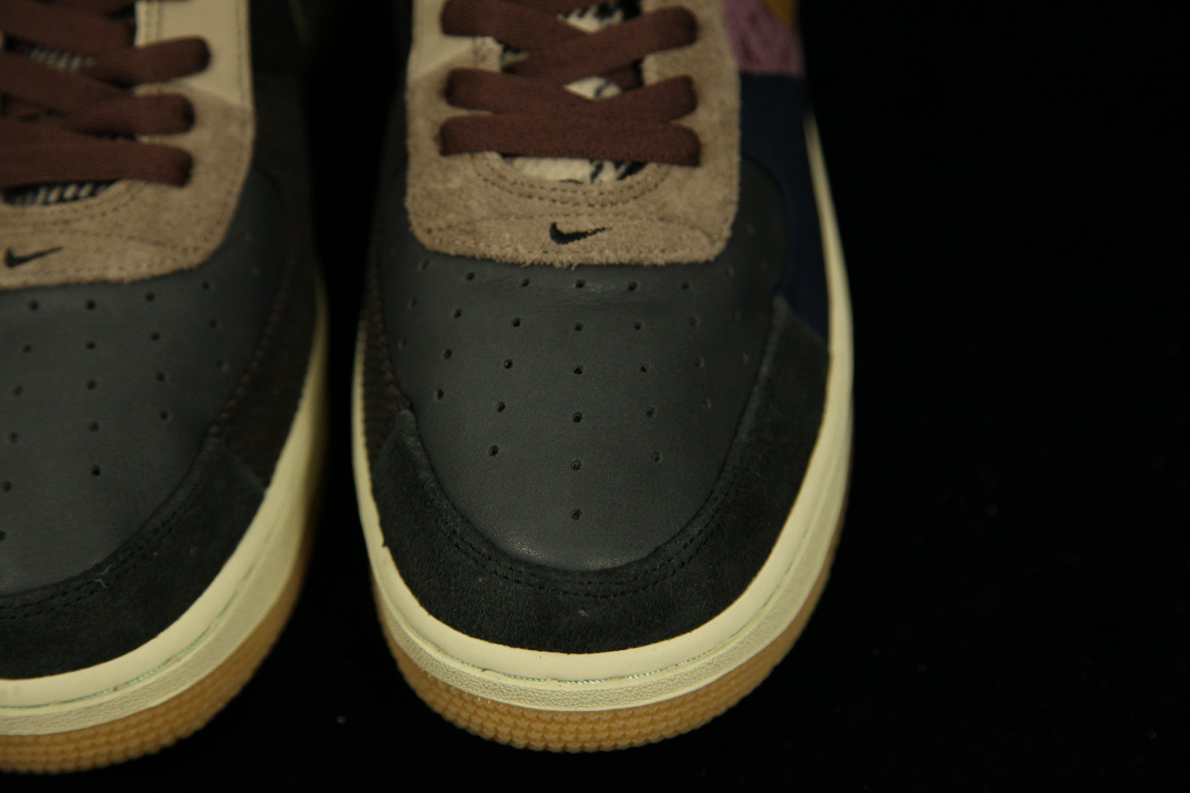 travis scott af1 zipper