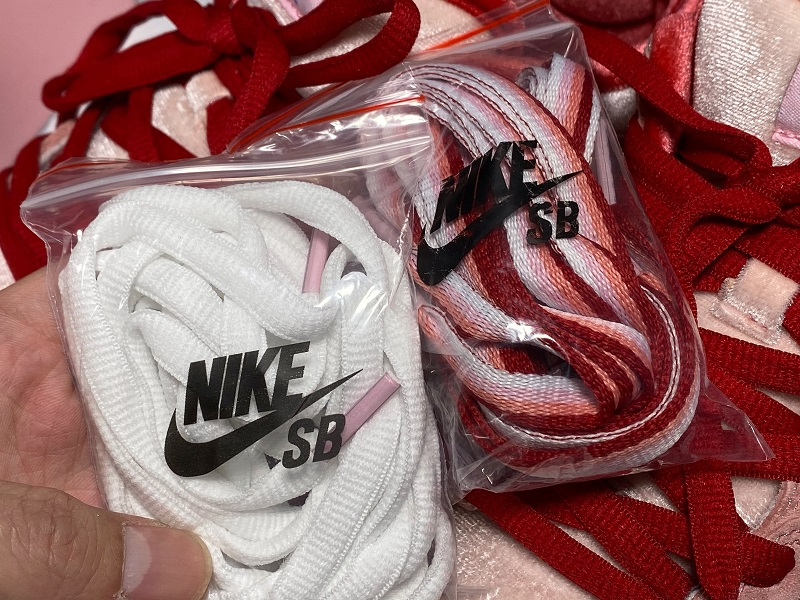 SB Dunk Low x StrangeLove (Special Box) - www.flamsneaker.com