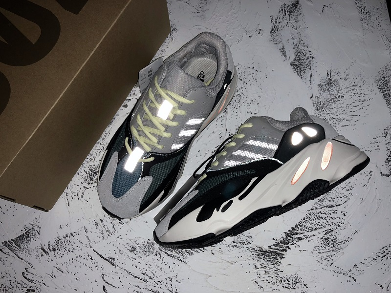 Yeezy 700 on sale wave runner flash