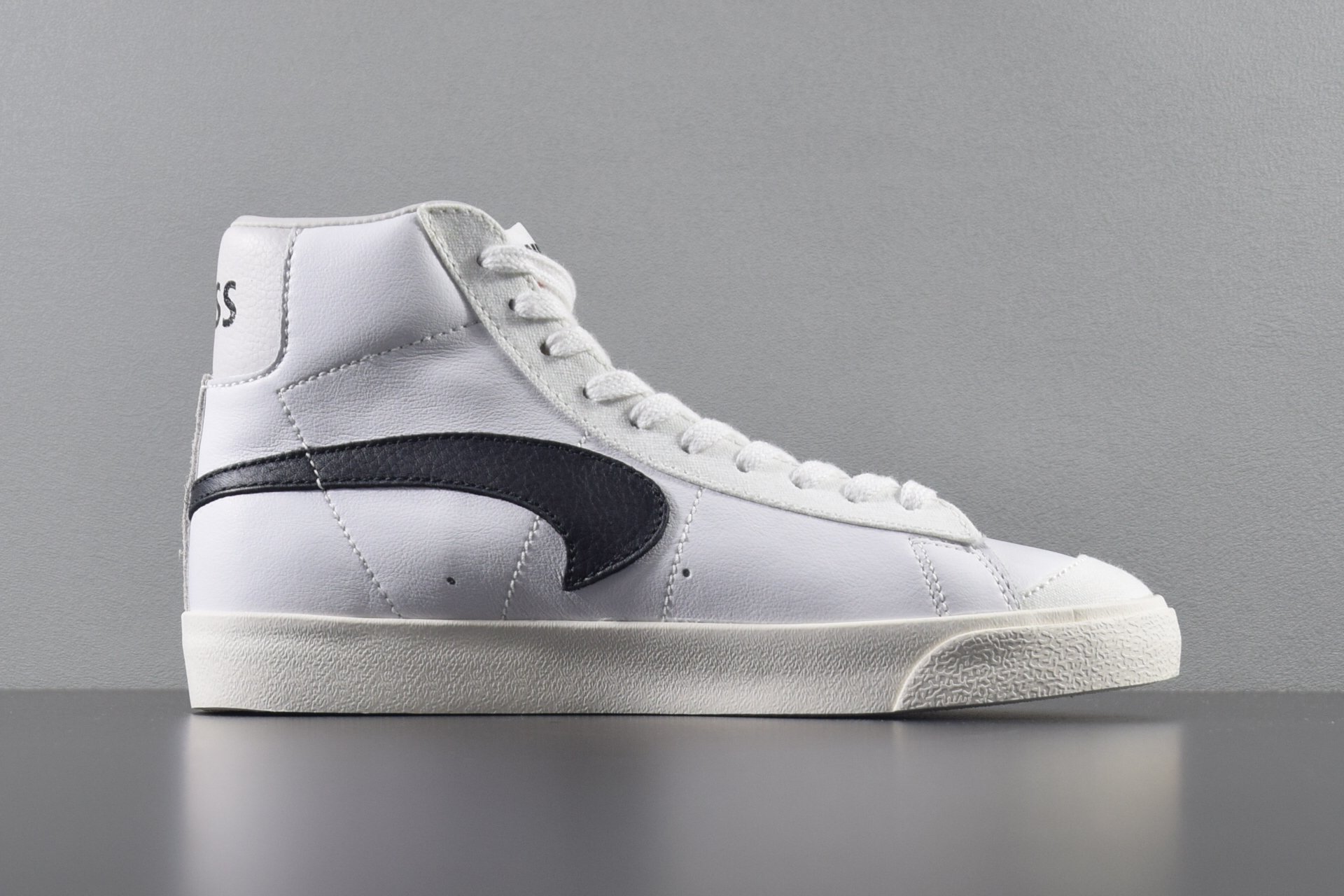 nike blazer space jam