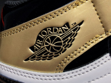Air Jordan 1 Retro High gold toe