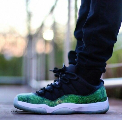 Air Jordan 11 Retro Low Nightshade