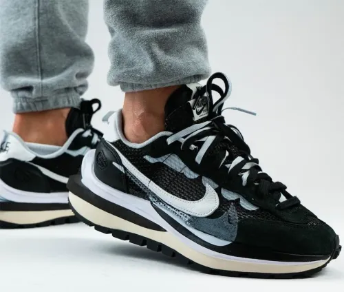 Nike VaporWaffle Sacai Black White