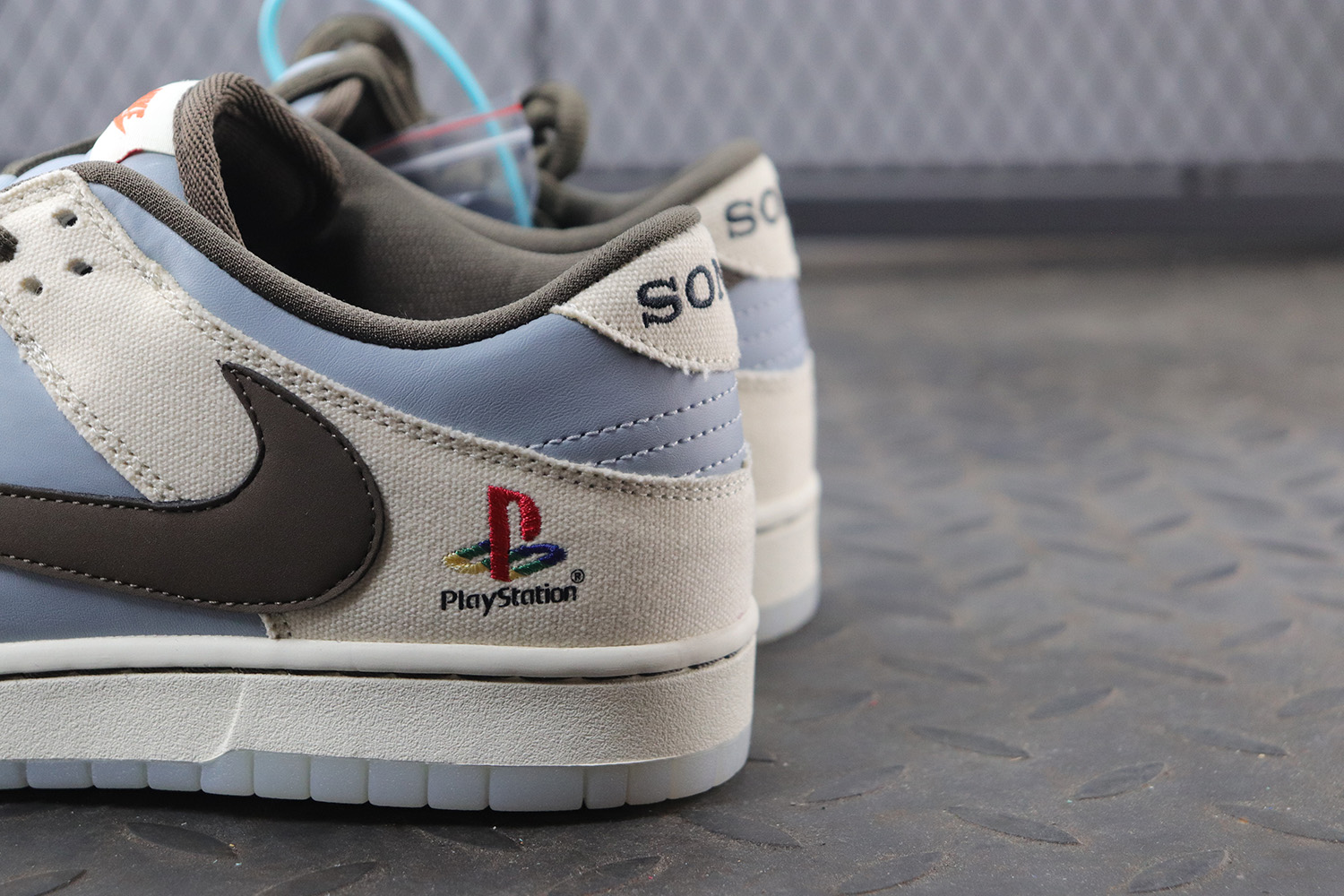 Nike Dunk Low Travis Scott x Playstation - m.flamsneaker.com