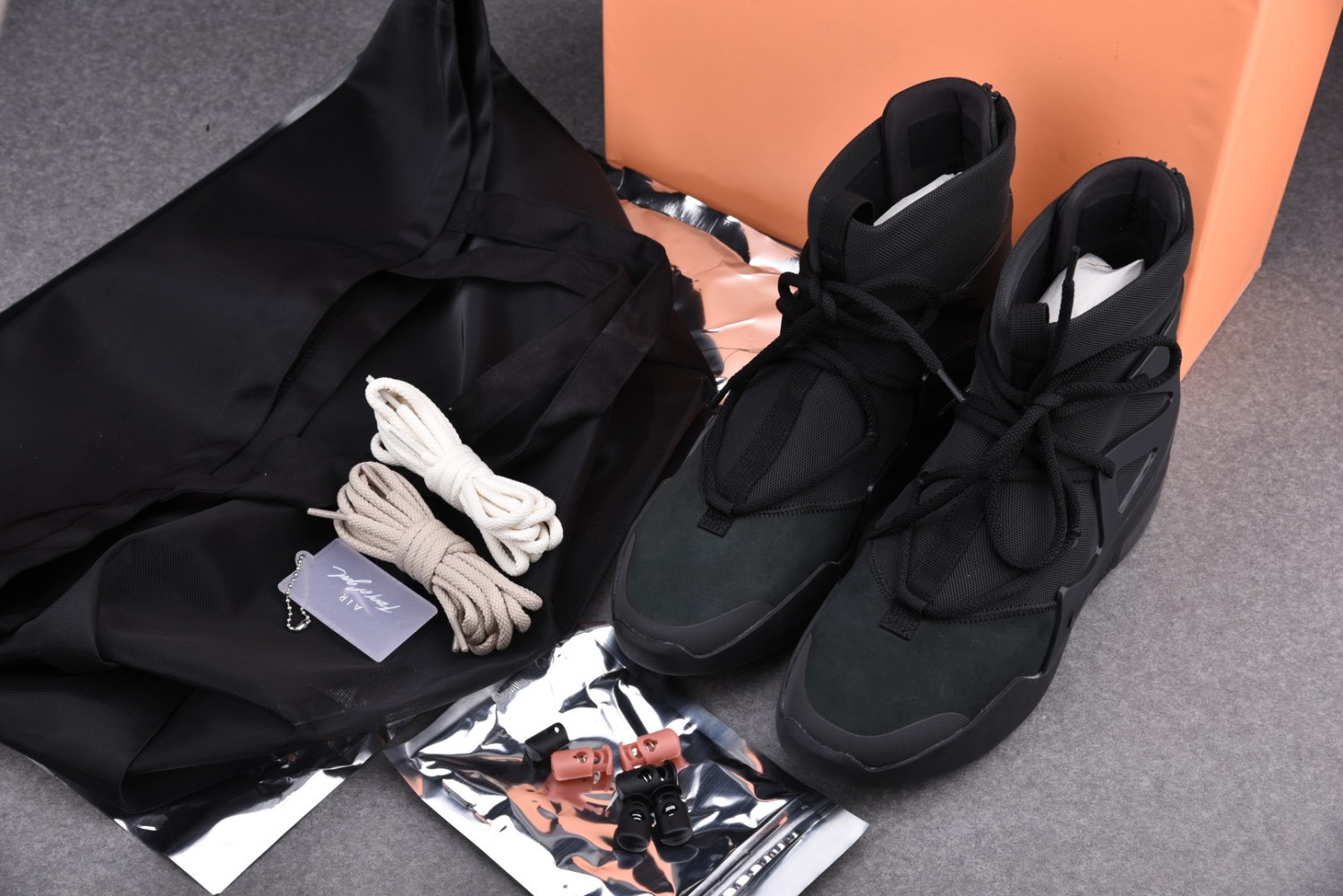 fear of god triple black sizing