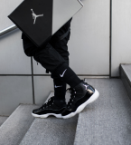 Jordan 11 Retro Black Clear/Jubilee