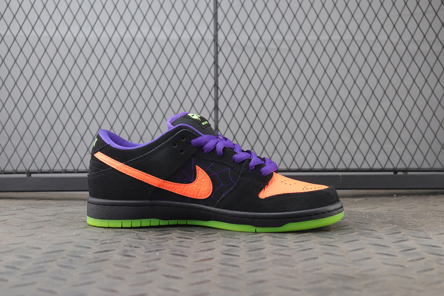 nike sb dunk low halloween night of mischief
