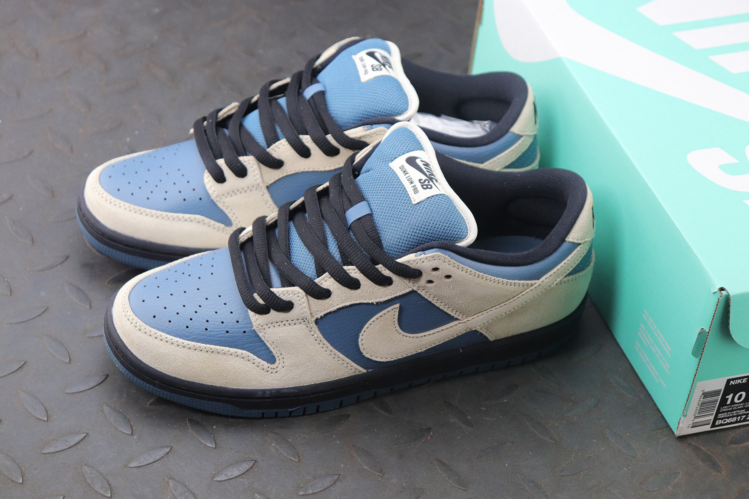 thunderstorm nike sb