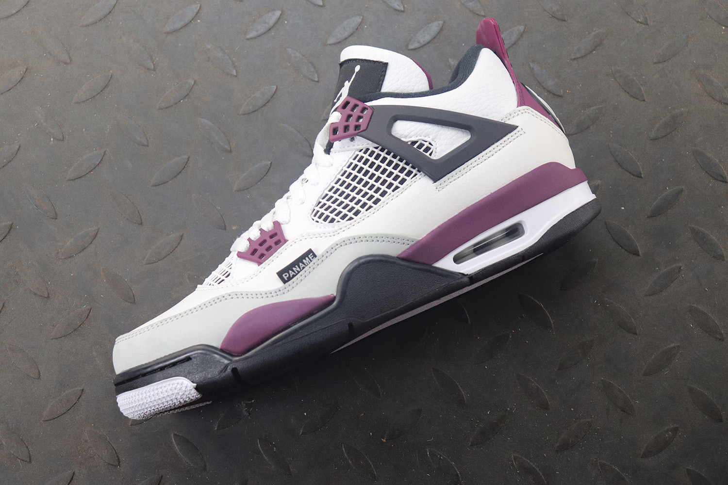 paris saint germain x air jordan men's 4 retro bordeaux