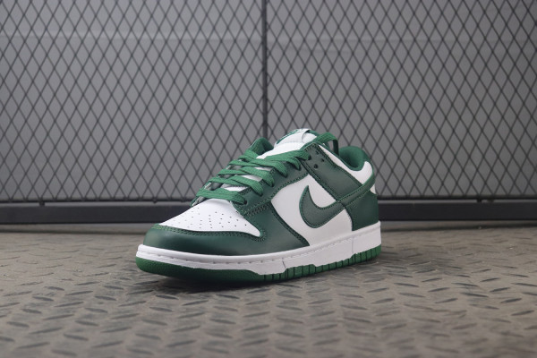 nike michigan green