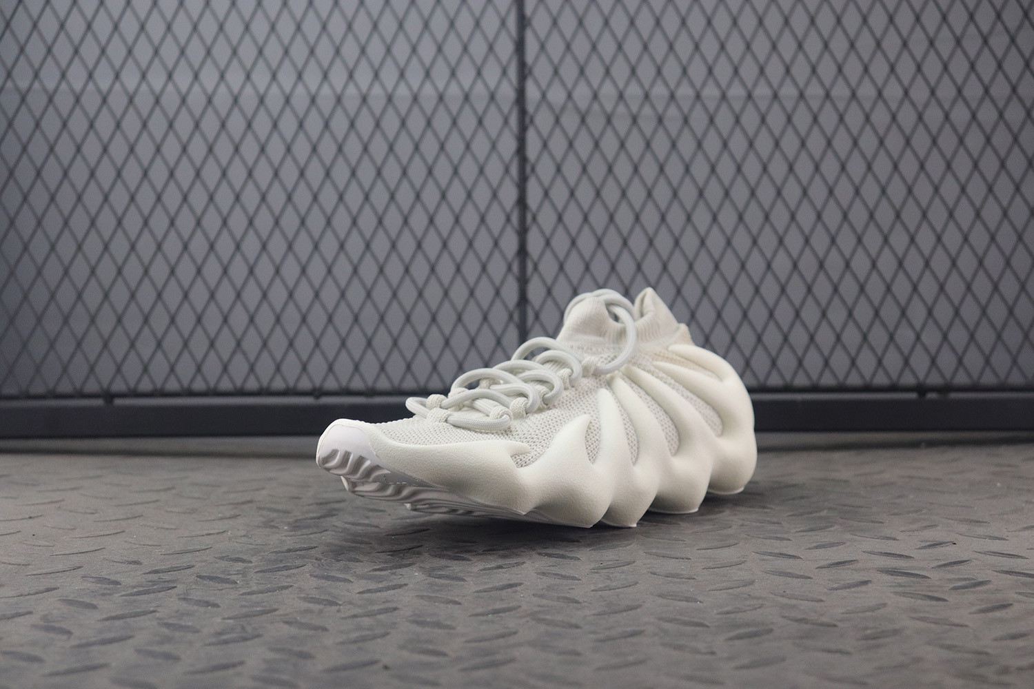 where to buy yeezy 450 cloud white