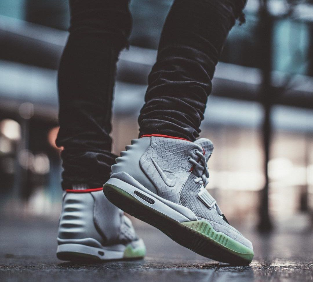 nike yeezy pure platinum