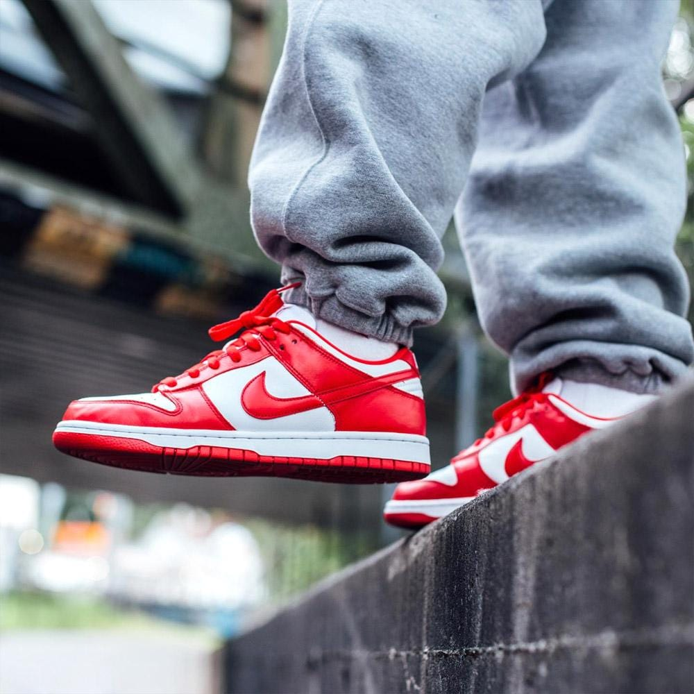 nike dunk low university red on feet