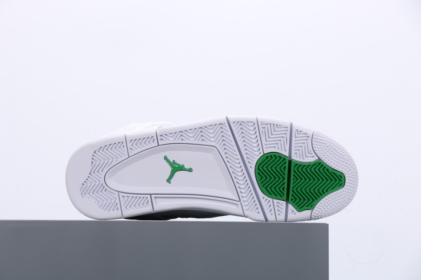 Jordan 4 Retro Metallic Green - m 