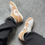 Jordan 1 Mid SE Brushstroke