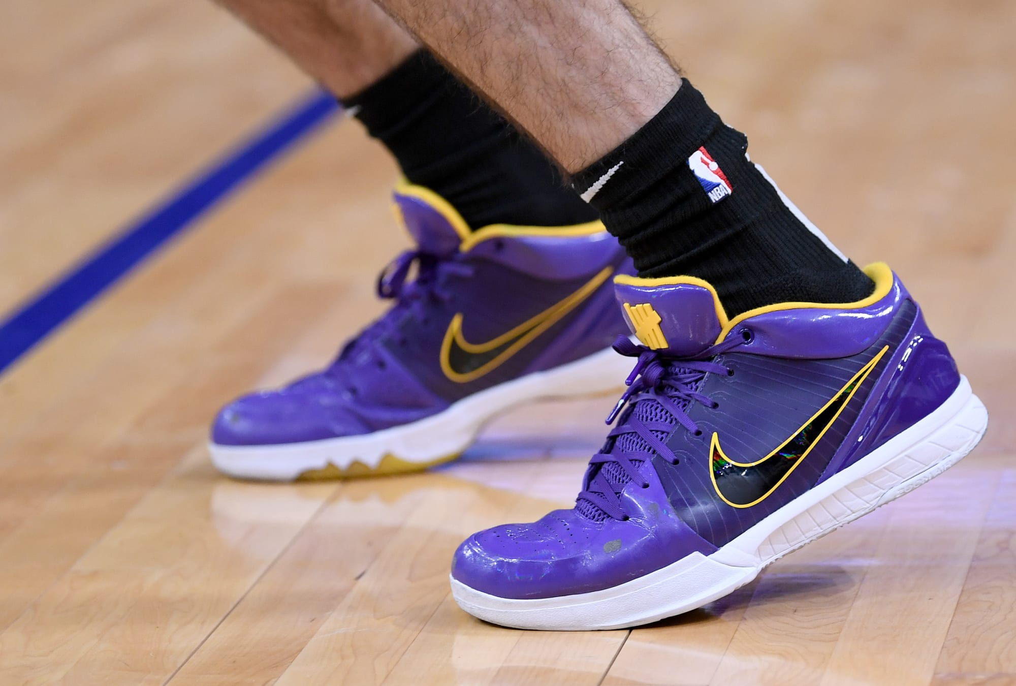 Nike Zoom Kobe 4 Protro x Undefeated Los Angeles Lakers