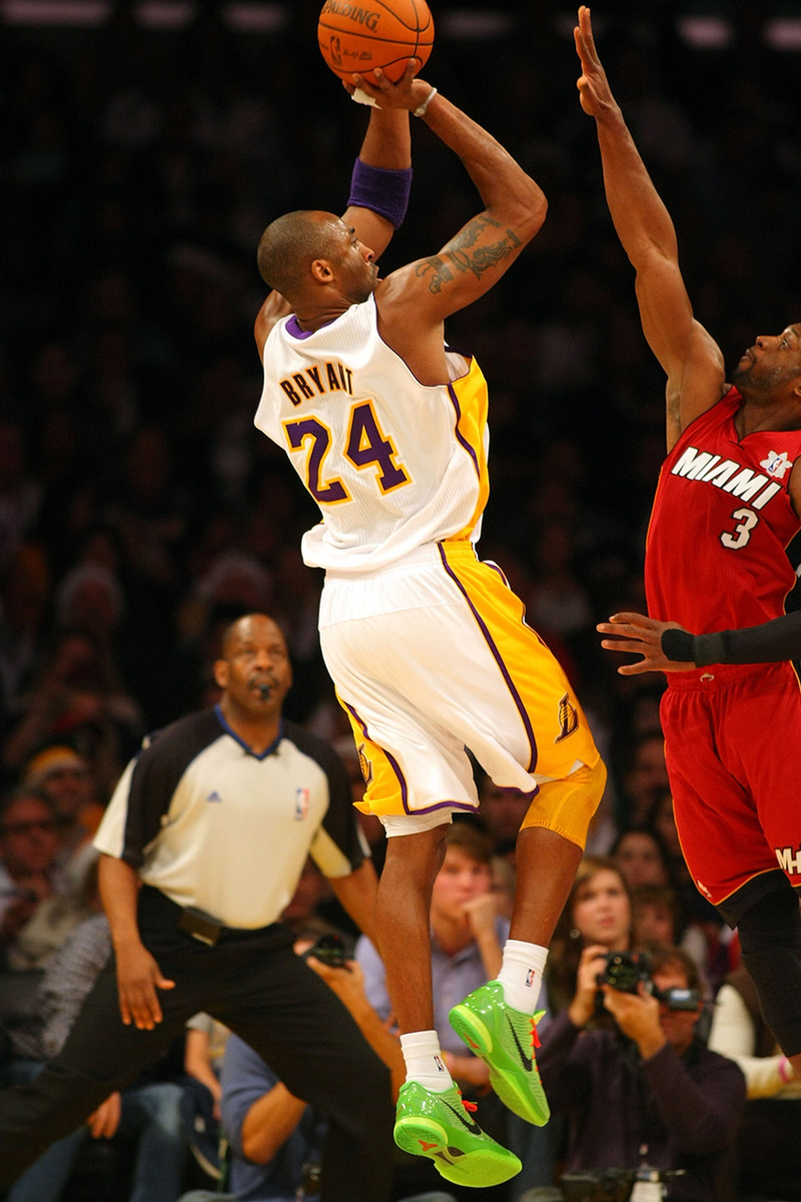 kobe grinch 2011