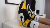 Air Jordan 1 Retro High OG Yellow Toe