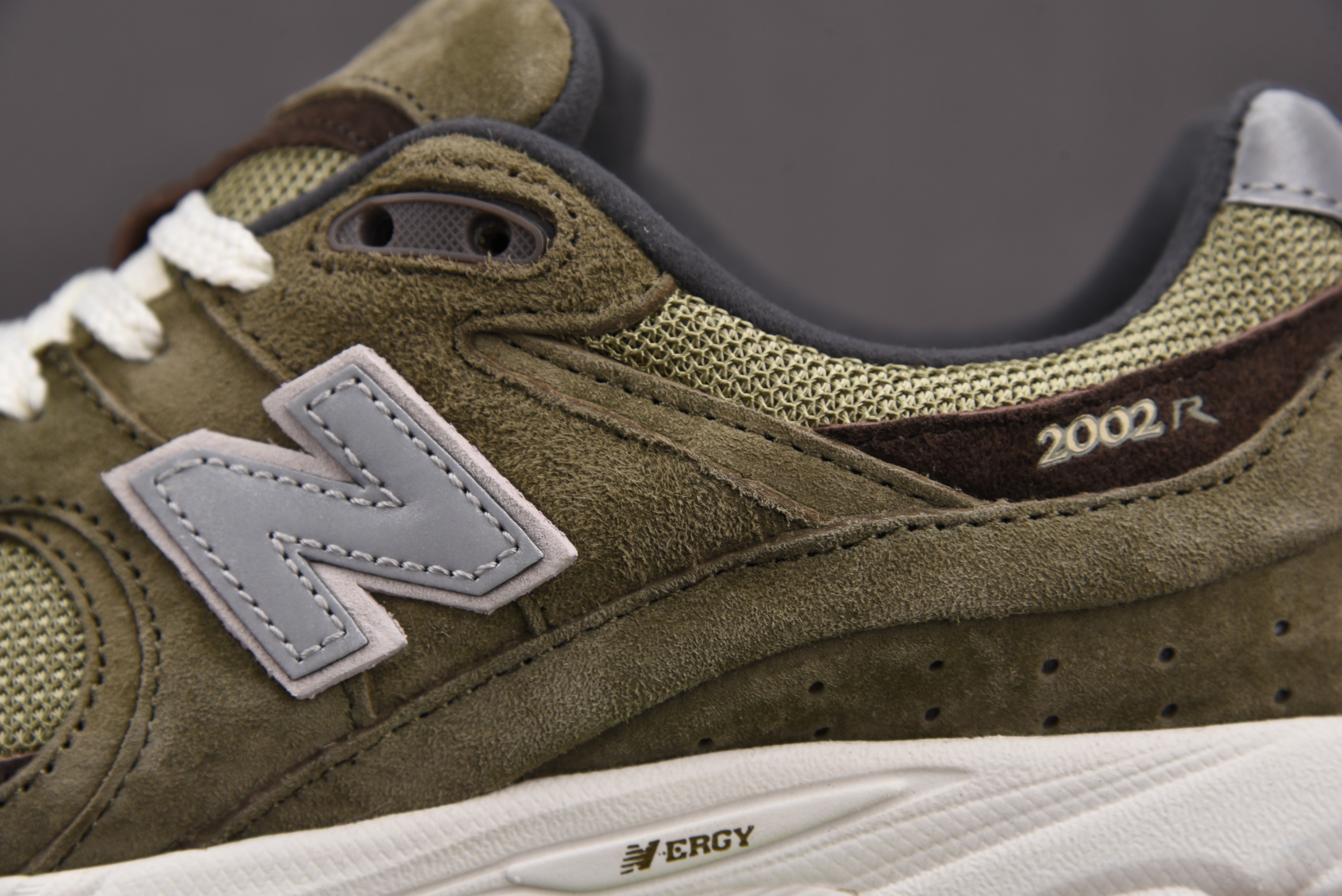 New Balance 2002R Vintage Olive Green 