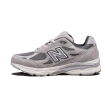 New Balance 990 V3 Levi's