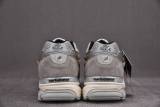 New Balance 990v3 Grey White
