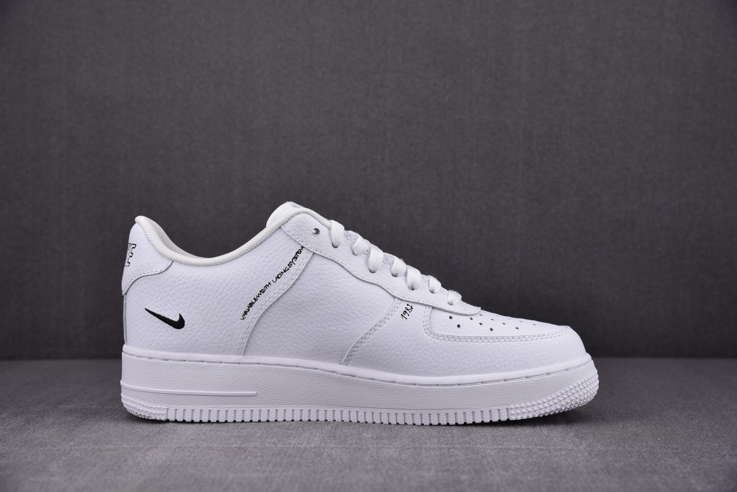nike air force 1 low sketch white black