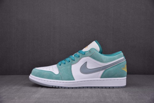 Jordan 1 Low New Emerald (Women Size!!)