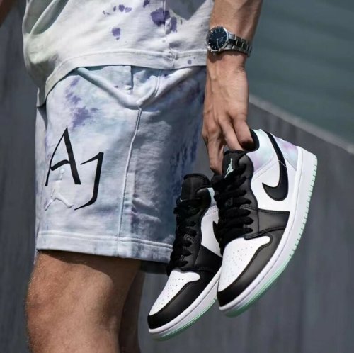 Jordan 1 Low Tie-Dye