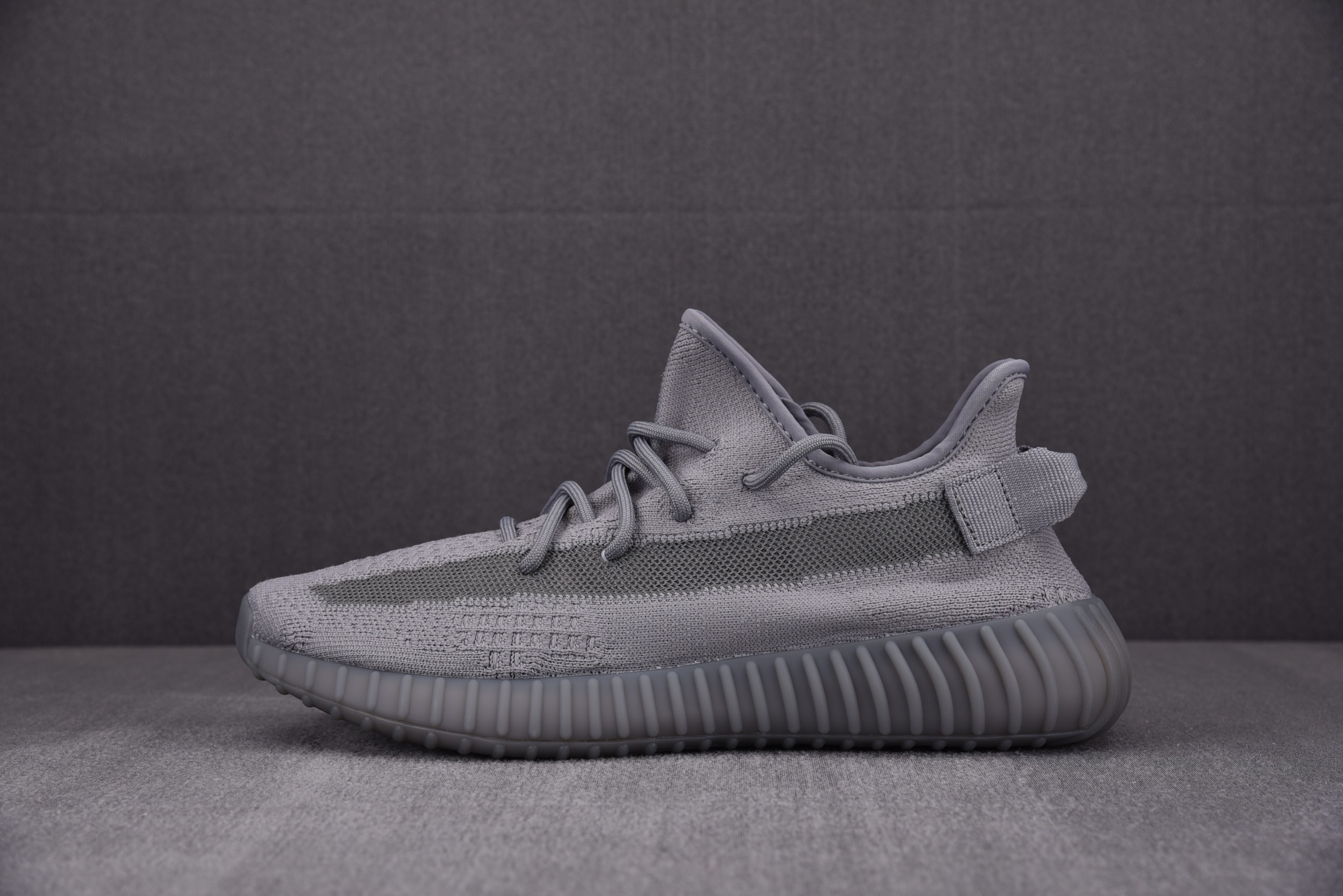 Space grey shop yeezy