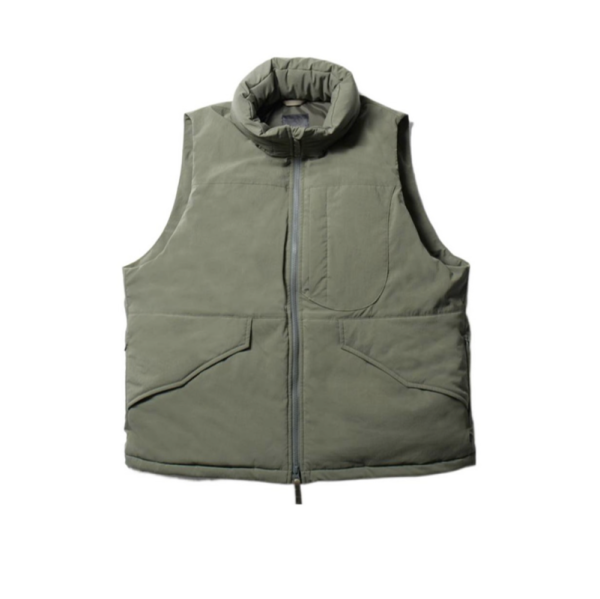DAIWA PIER39 solid color stand collar sleeveless vest green