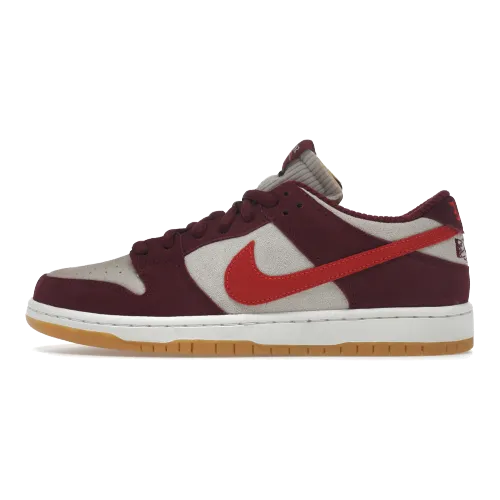 Nike SB Dunk Low Skate Like a Girl