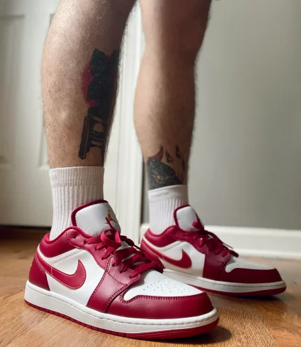 Jordan 1 Low Cardinal Red