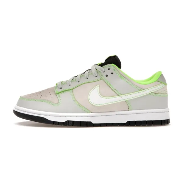 Nike Dunk Low University of Oregon PE (2023)