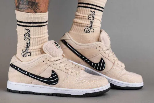 Nike SB Dunk Low Albino & Preto