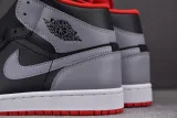Jordan 1 Mid Bred Shadow（Black Cement）