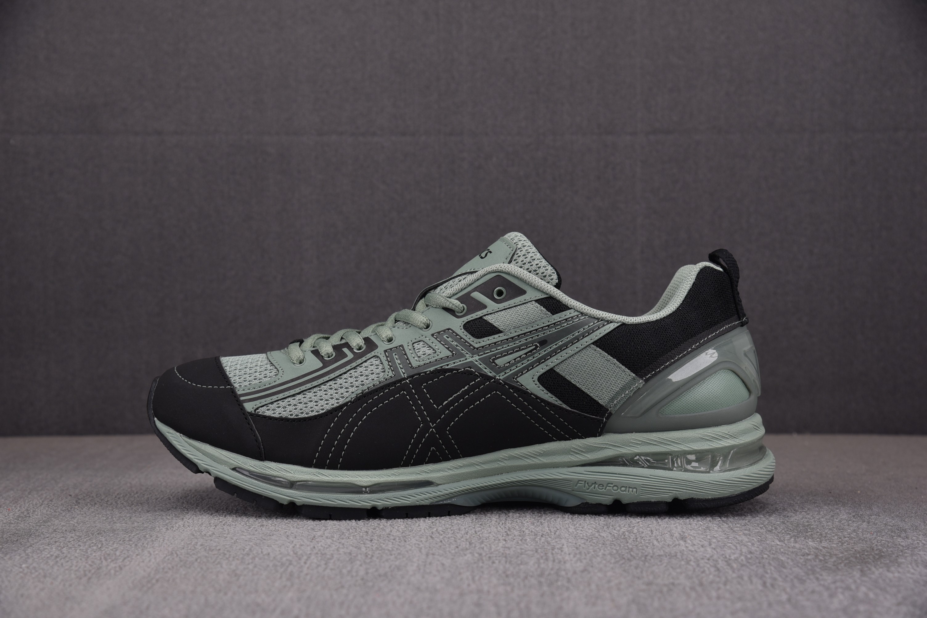 Kiko x asics gel burz 2 hot sale