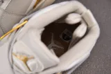 Jordan 8 Retro Champagne