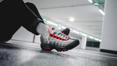 Nike Air Max 95 OG Solar Red (2018)