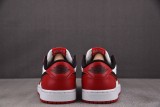 Air Jordan 1 Retro Low OG Chicago