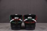 NIKE SB Dunk Low Bronx Girls Skate