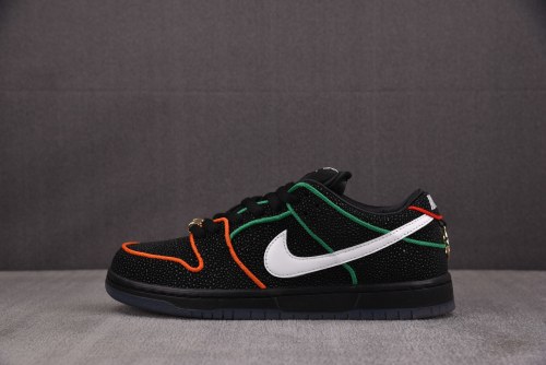 NIKE SB Dunk Low Bronx Girls Skate