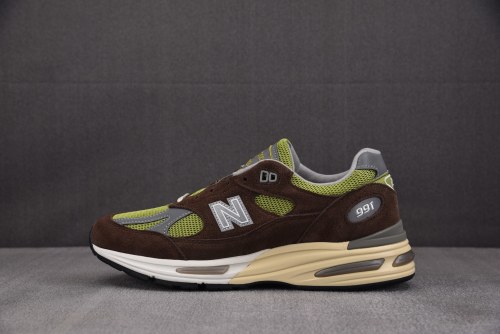 New Balance 991v2 MiUK Daniëlle Cathari x Kith Reverse Matcha
