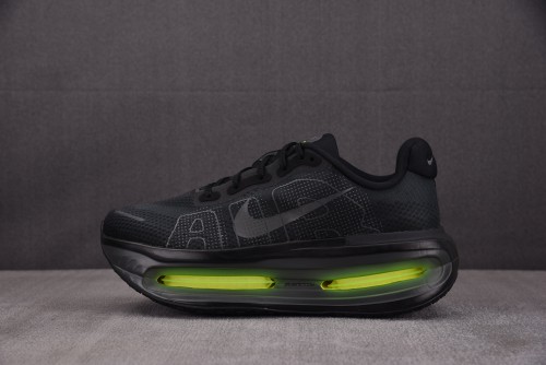 Nike Vomero Premium Black Volt