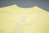 Louis Vuitton Spring/Summer New Short Sleeve T-Shirt - V Slogan Embroidered T-Shirt (Yellow) 260526