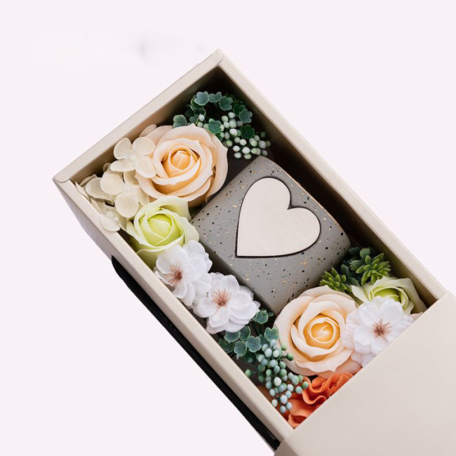 【Kectios™】玫瑰花香皂花禮盒情人節聖誕節日禮物含香薰蠟燭愛心方形花盒