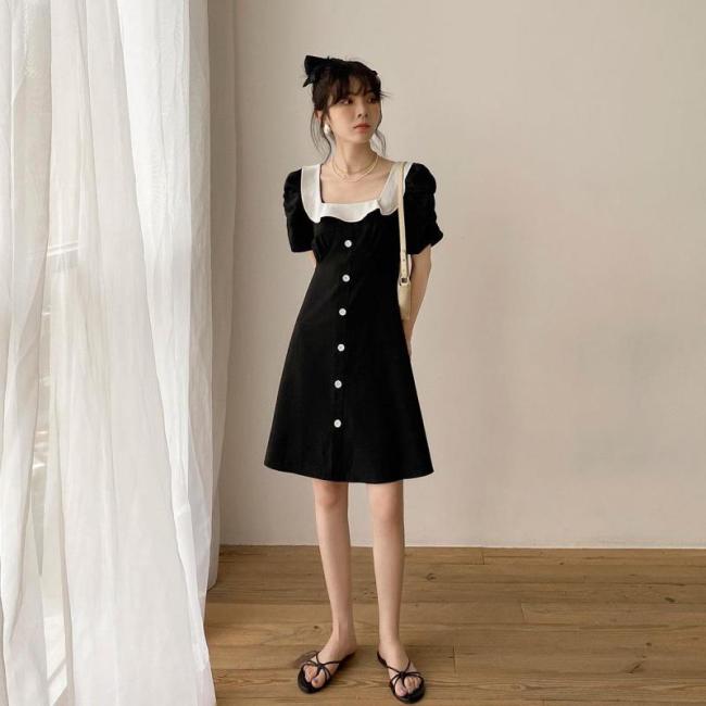 【Kectios™】法式復古黑色方領收腰顯瘦遮肚子夏裝2021新款氣質短款連衣裙子女