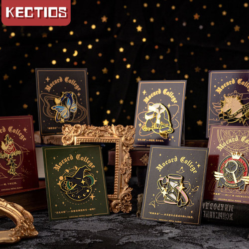 【Kectios™ 】魔卡學院系列創意日系祝福徽章衣物裝飾領針胸針9款