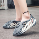 Cutout Sports Rubber Anti-Slip Coconut Camouflage Beach Clogs