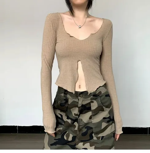 Long Sleeve Hot Girl Top Fungus Edge Sexy Low Cut Slim Fit Top T-Shirt